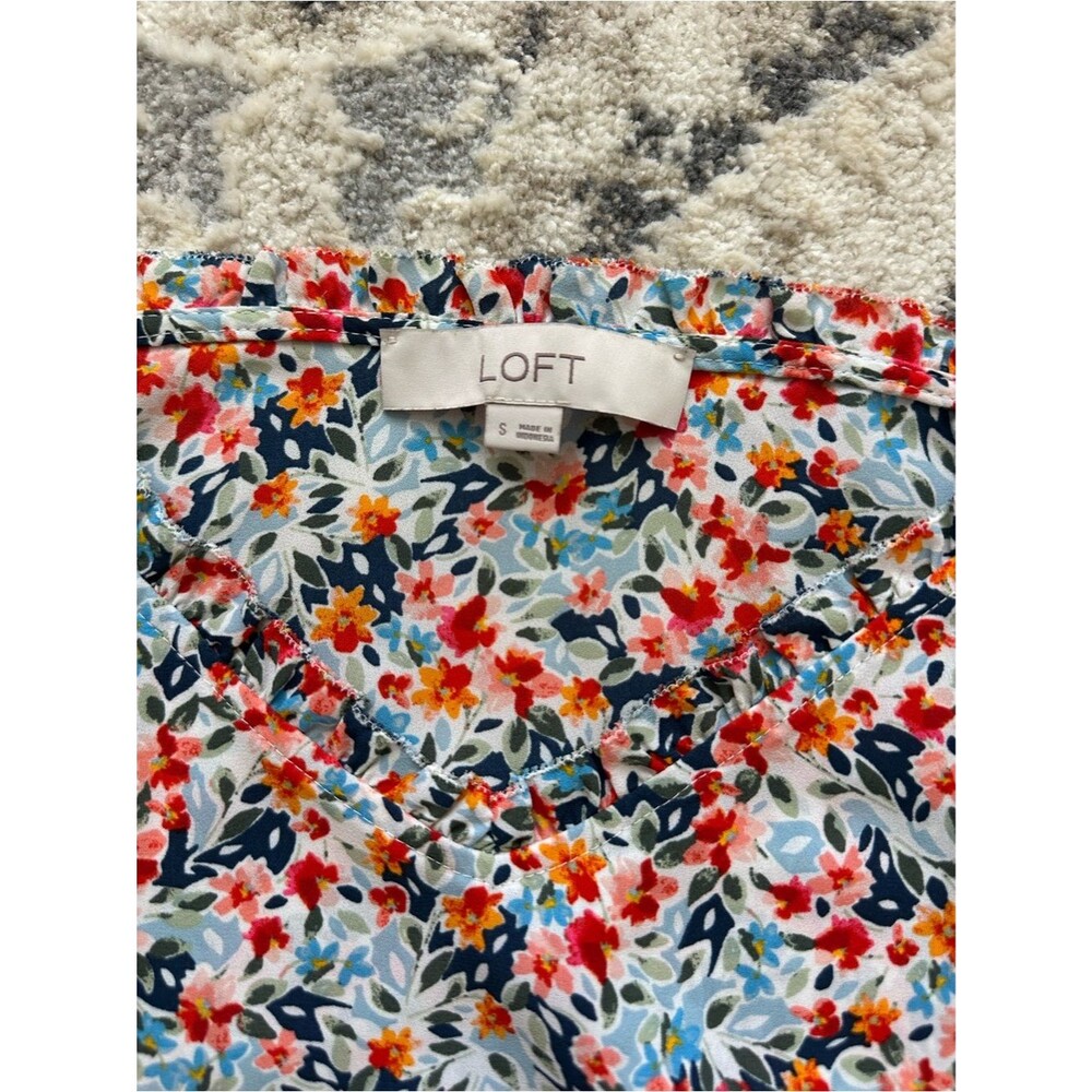 Loft Floral Ruffle Cami Small - Picture 3 of 4